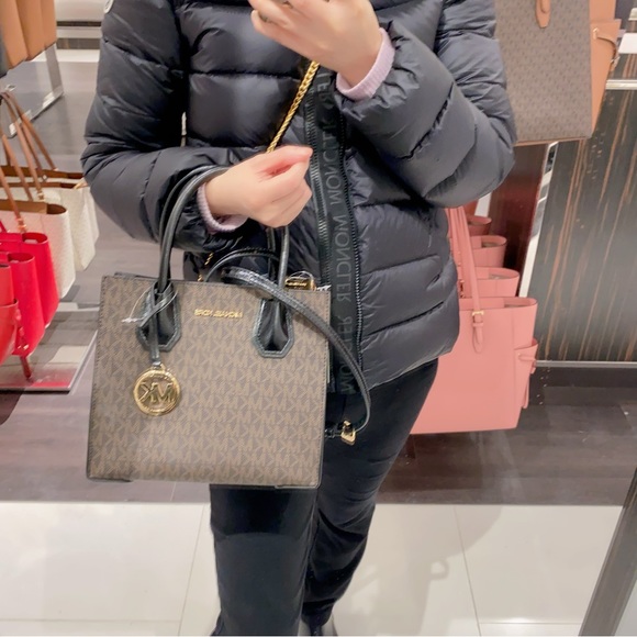 Michael Kors Mercer Medium Crossbody Bag - Picture 9 of 9